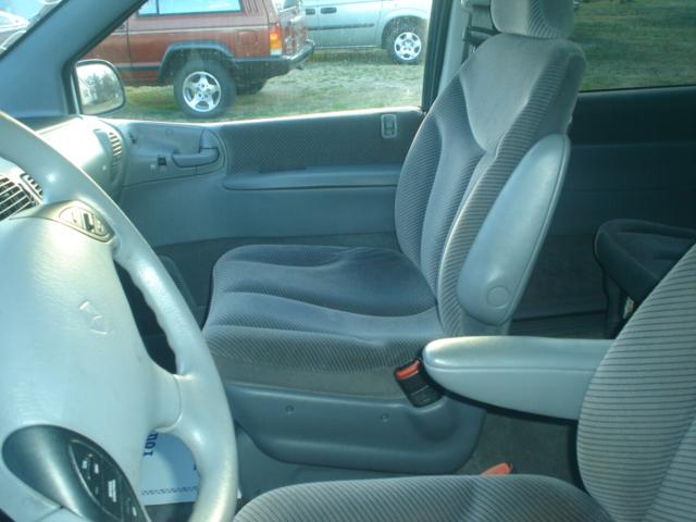 Dodge Grand Caravan 1996 photo 1