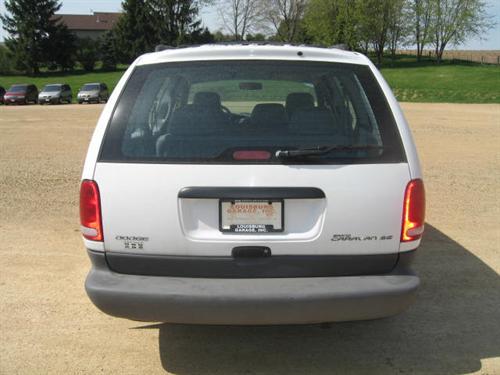 Dodge Grand Caravan 1997 photo 3