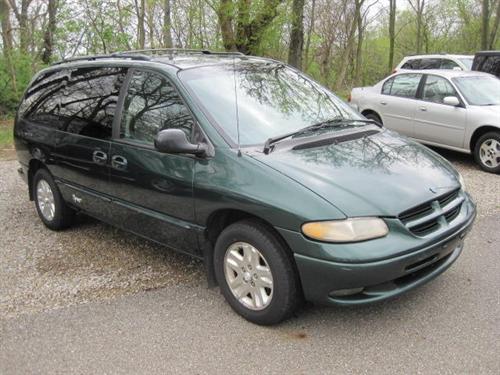 Dodge Grand Caravan 1997 photo 3