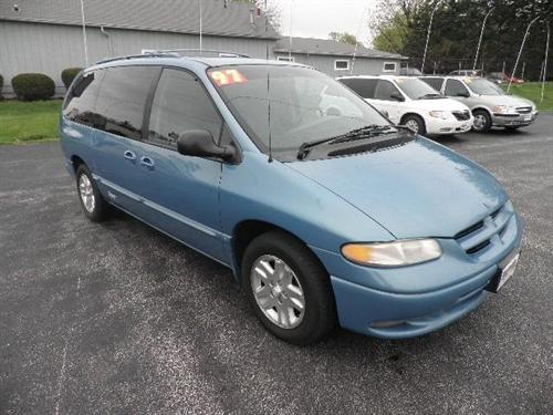 Dodge Grand Caravan 1997 photo 2