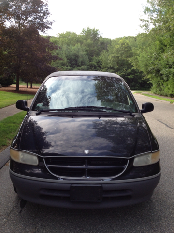 Dodge Grand Caravan 1998 photo 2