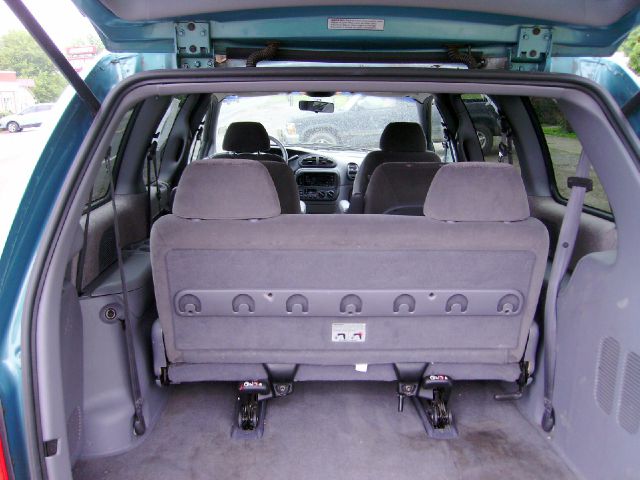Dodge Grand Caravan 1998 photo 2