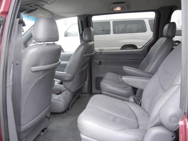 Dodge Grand Caravan 1999 photo 3