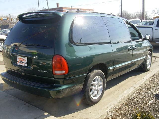Dodge Grand Caravan 1999 photo 1