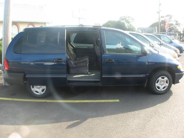 Dodge Grand Caravan Base Unspecified