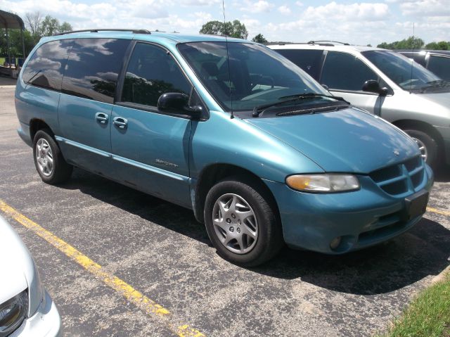 Dodge Grand Caravan 1999 photo 1