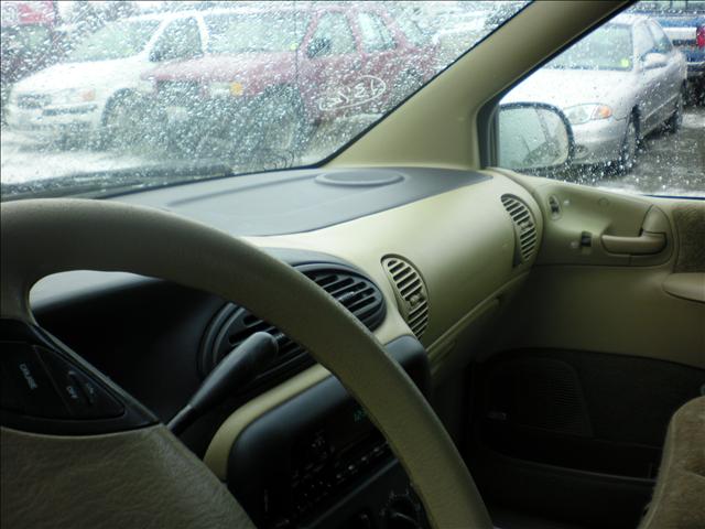 Dodge Grand Caravan 1999 photo 2