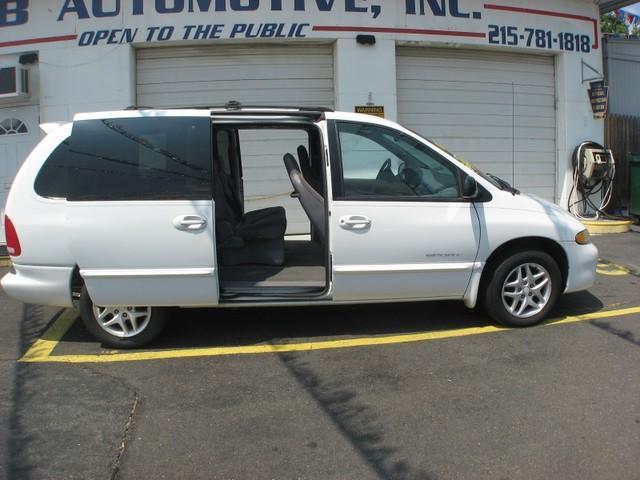 Dodge Grand Caravan 1999 photo 1