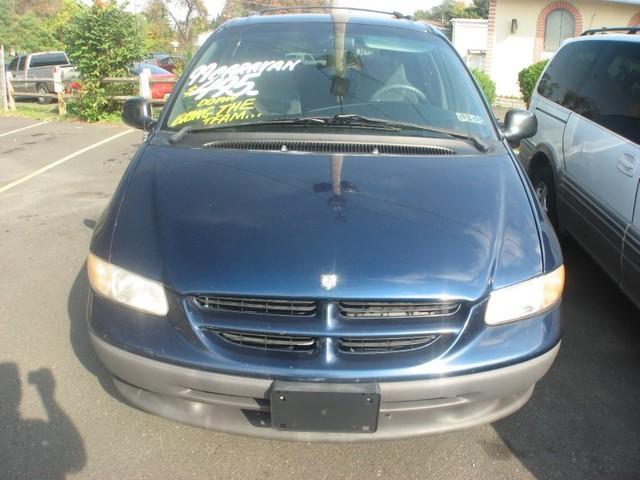 Dodge Grand Caravan 1999 photo 2