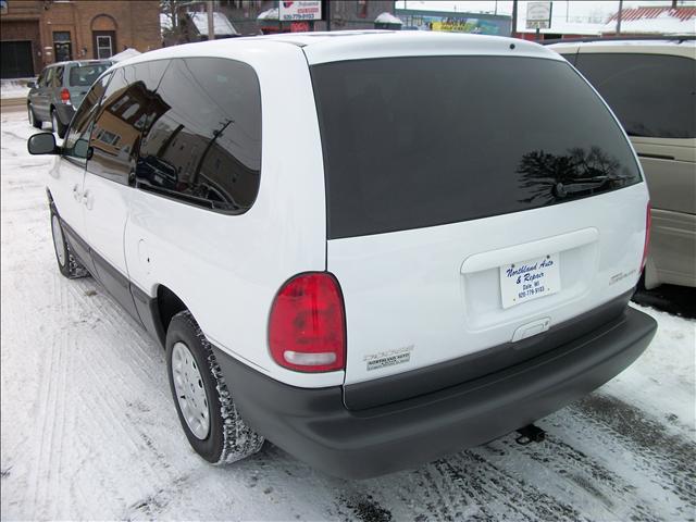 Dodge Grand Caravan 1999 photo 2