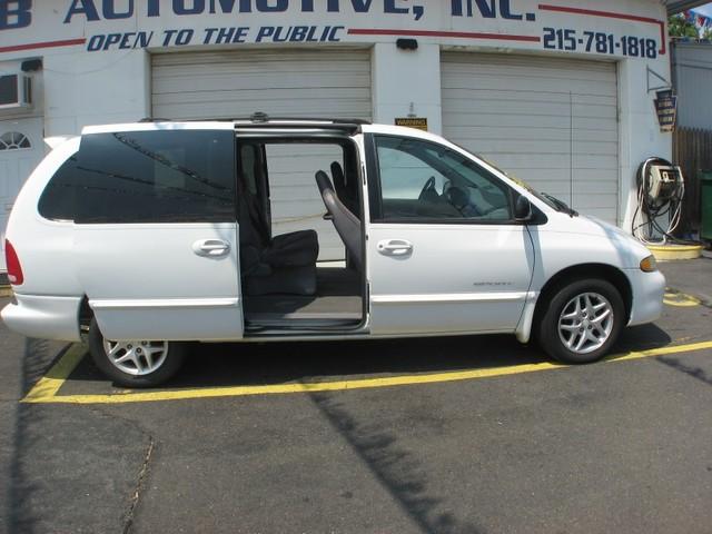 Dodge Grand Caravan 1999 photo 1