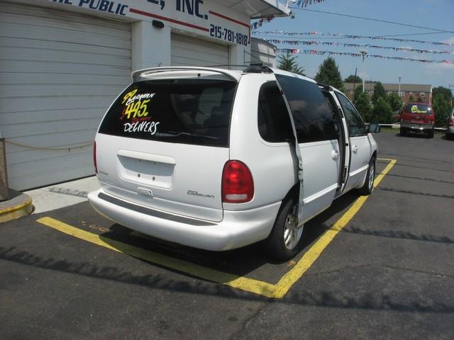 Dodge Grand Caravan 1999 photo 2