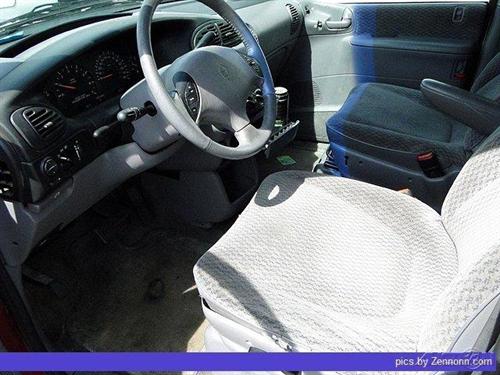 Dodge Grand Caravan 1999 photo 3