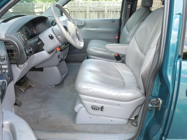 Dodge Grand Caravan 2000 photo 42