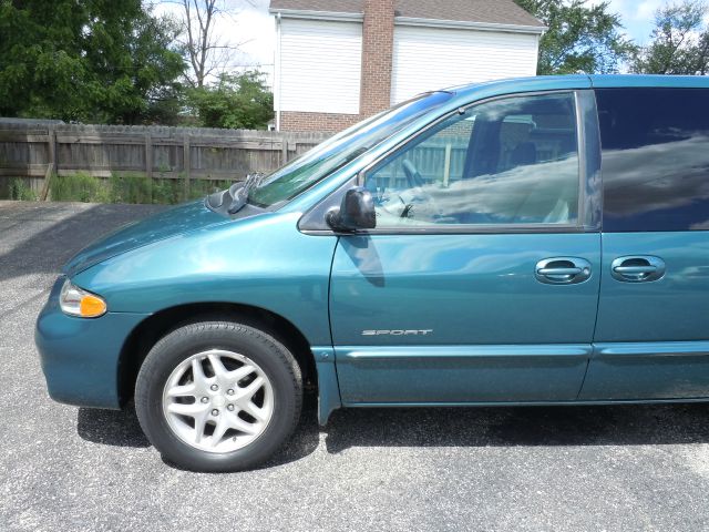 Dodge Grand Caravan 2000 photo 45