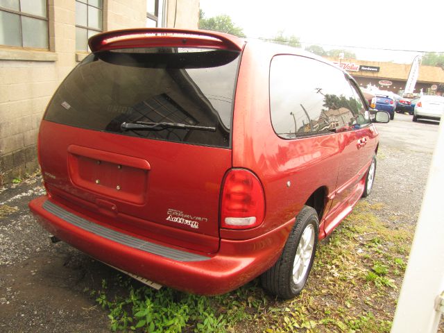 Dodge Grand Caravan 2000 photo 4