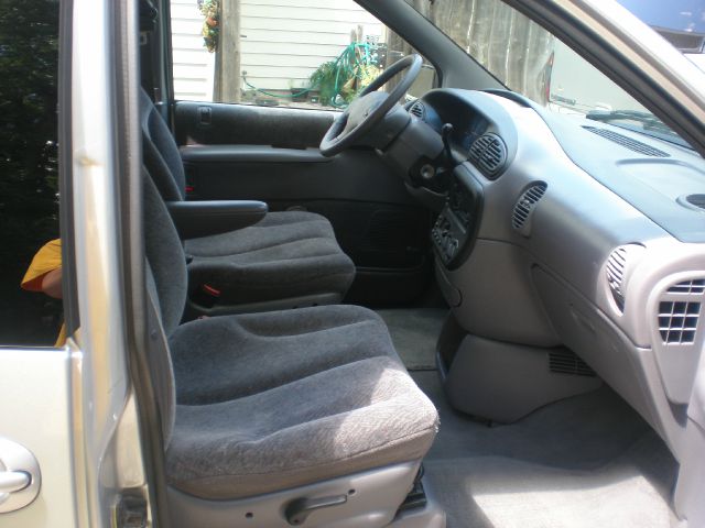 Dodge Grand Caravan 2000 photo 6