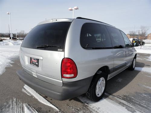 Dodge Grand Caravan 2000 photo 1