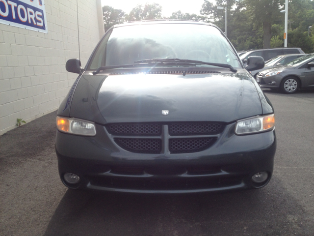 Dodge Grand Caravan 2000 photo 3