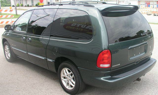 Dodge Grand Caravan 2000 photo 3