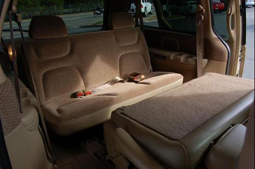 Dodge Grand Caravan 2000 photo 3