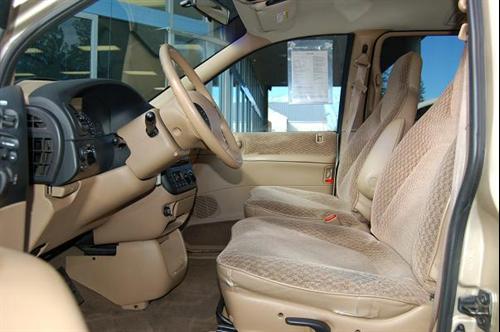 Dodge Grand Caravan 2000 photo 4