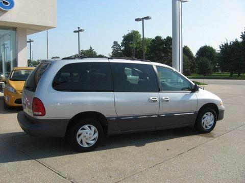 Dodge Grand Caravan 2000 photo 1