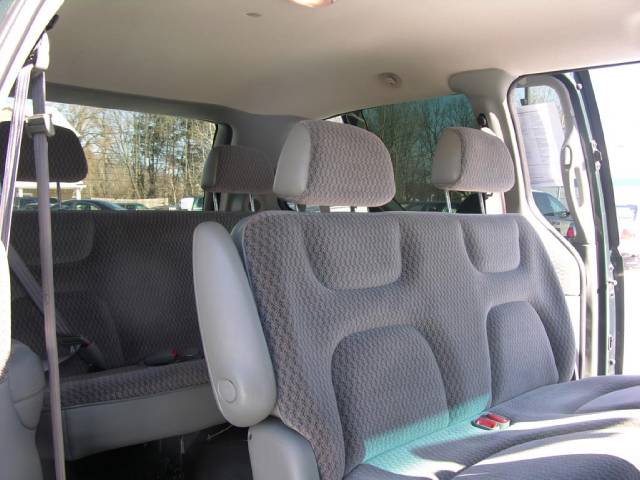 Dodge Grand Caravan 2000 photo 2