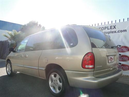 Dodge Grand Caravan 2000 photo 4