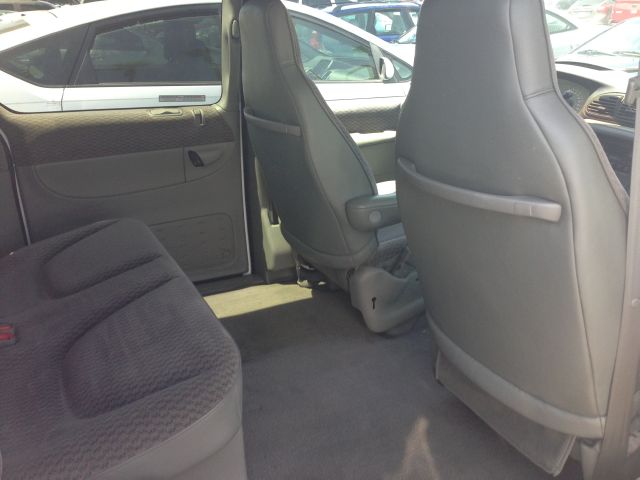 Dodge Grand Caravan 2000 photo 10