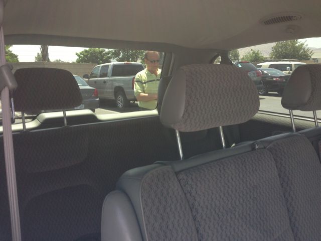 Dodge Grand Caravan 2000 photo 12