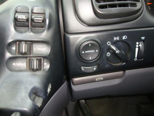 Dodge Grand Caravan 2000 photo 1