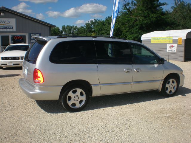 Dodge Grand Caravan 2000 photo 3