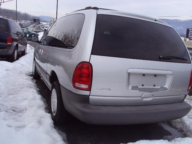 Dodge Grand Caravan 2000 photo 1