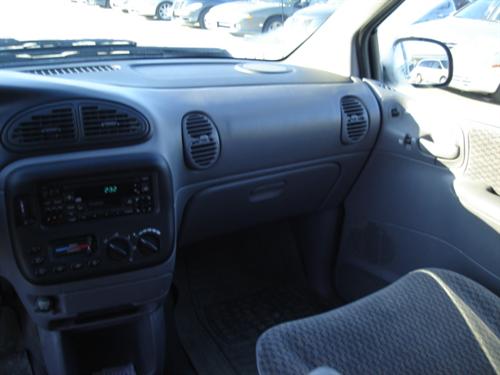 Dodge Grand Caravan 2000 photo 1
