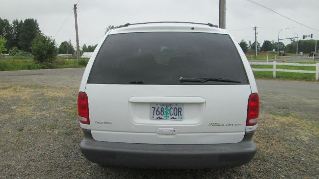 Dodge Grand Caravan 2000 photo 1