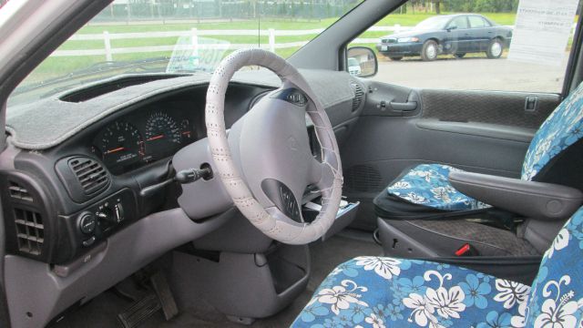 Dodge Grand Caravan 2000 photo 4