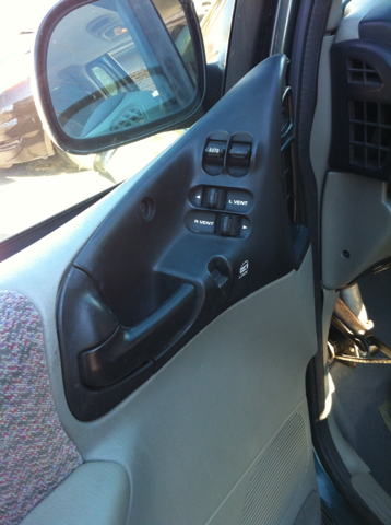 Dodge Grand Caravan 2000 photo 1