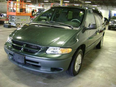 Dodge Grand Caravan 2000 photo 2
