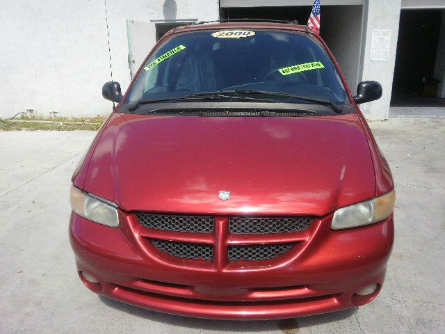 Dodge Grand Caravan 2000 photo 3