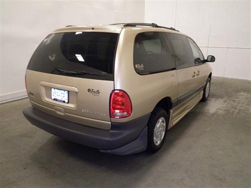 Dodge Grand Caravan 2000 photo 5
