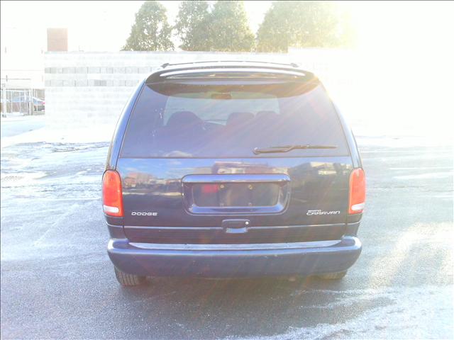 Dodge Grand Caravan 2000 photo 2