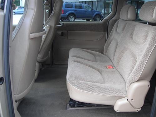 Dodge Grand Caravan 2000 photo 3