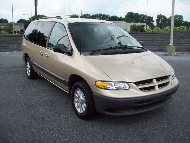 Dodge Grand Caravan 2000 photo 1