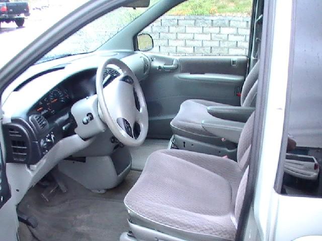 Dodge Grand Caravan 2000 photo 5