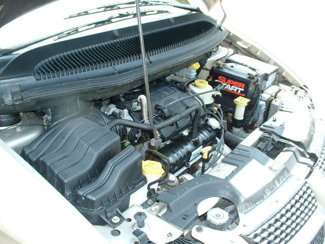 Dodge Grand Caravan 2001 photo 1