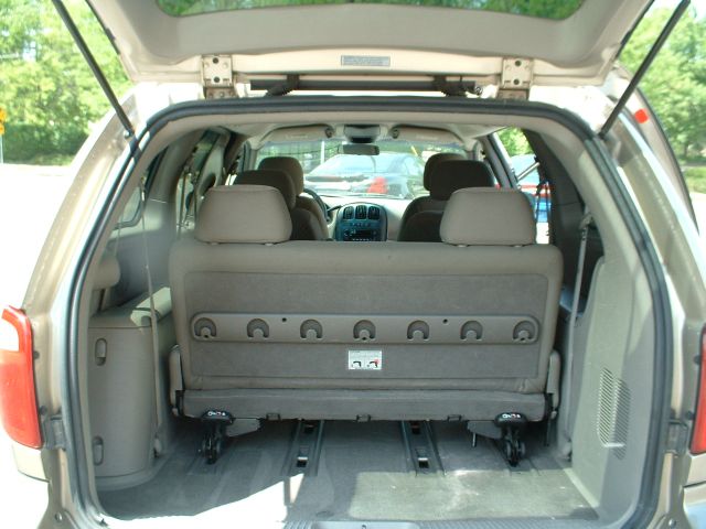 Dodge Grand Caravan 2001 photo 4