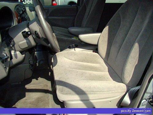 Dodge Grand Caravan 2001 photo 5