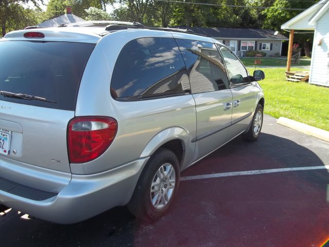 Dodge Grand Caravan 2001 photo 2