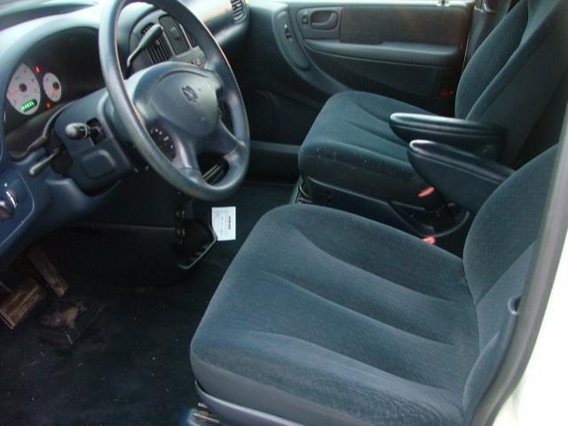 Dodge Grand Caravan 2001 photo 1